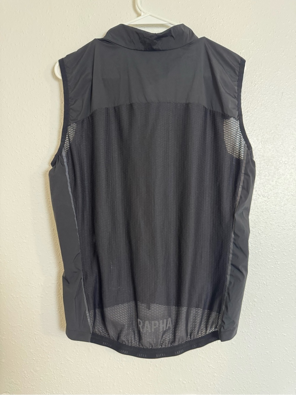 Rapha black pro team zip up cycling gilet - Picture 2 of 4